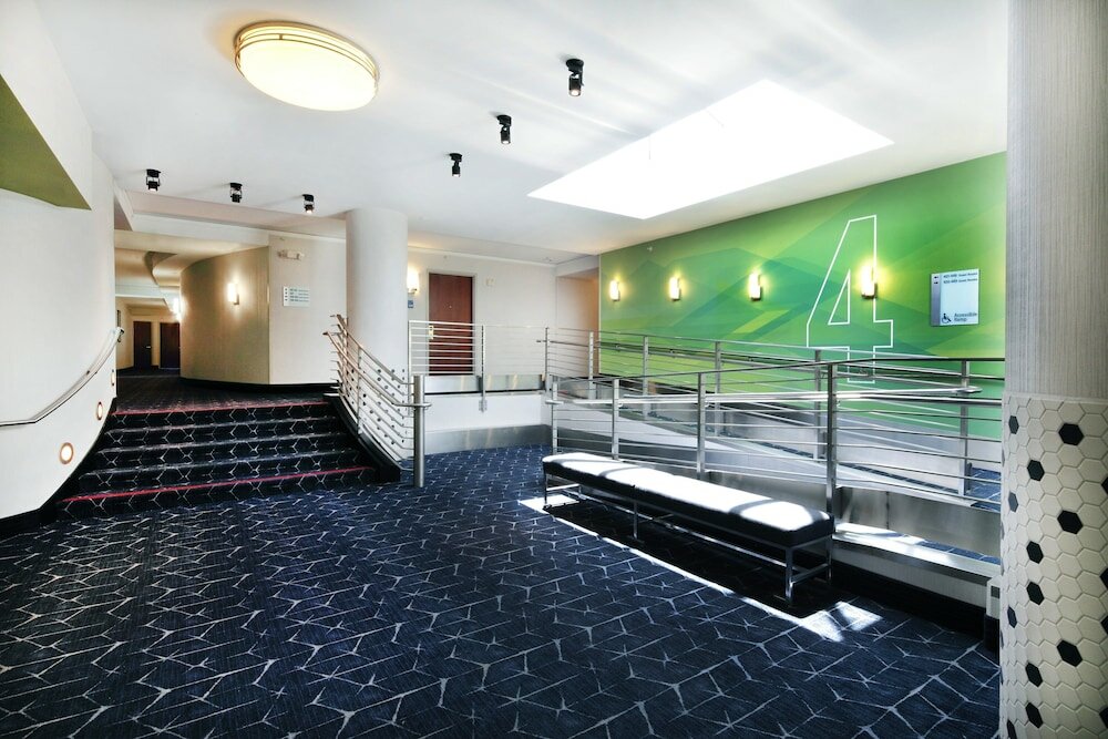 Фото Holiday Inn Express and Suites Fisherman's Wharf, an Ihg Hotel