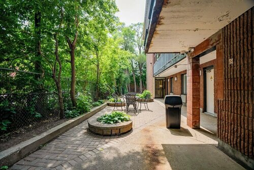 Гостиница Monte Carlo Inn Toronto West Suites в Миссиссаге