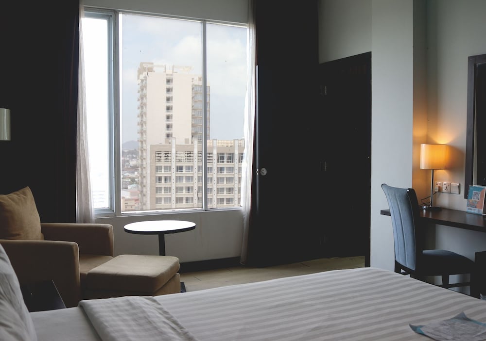 Фото King's Hotel Nagoya Batam