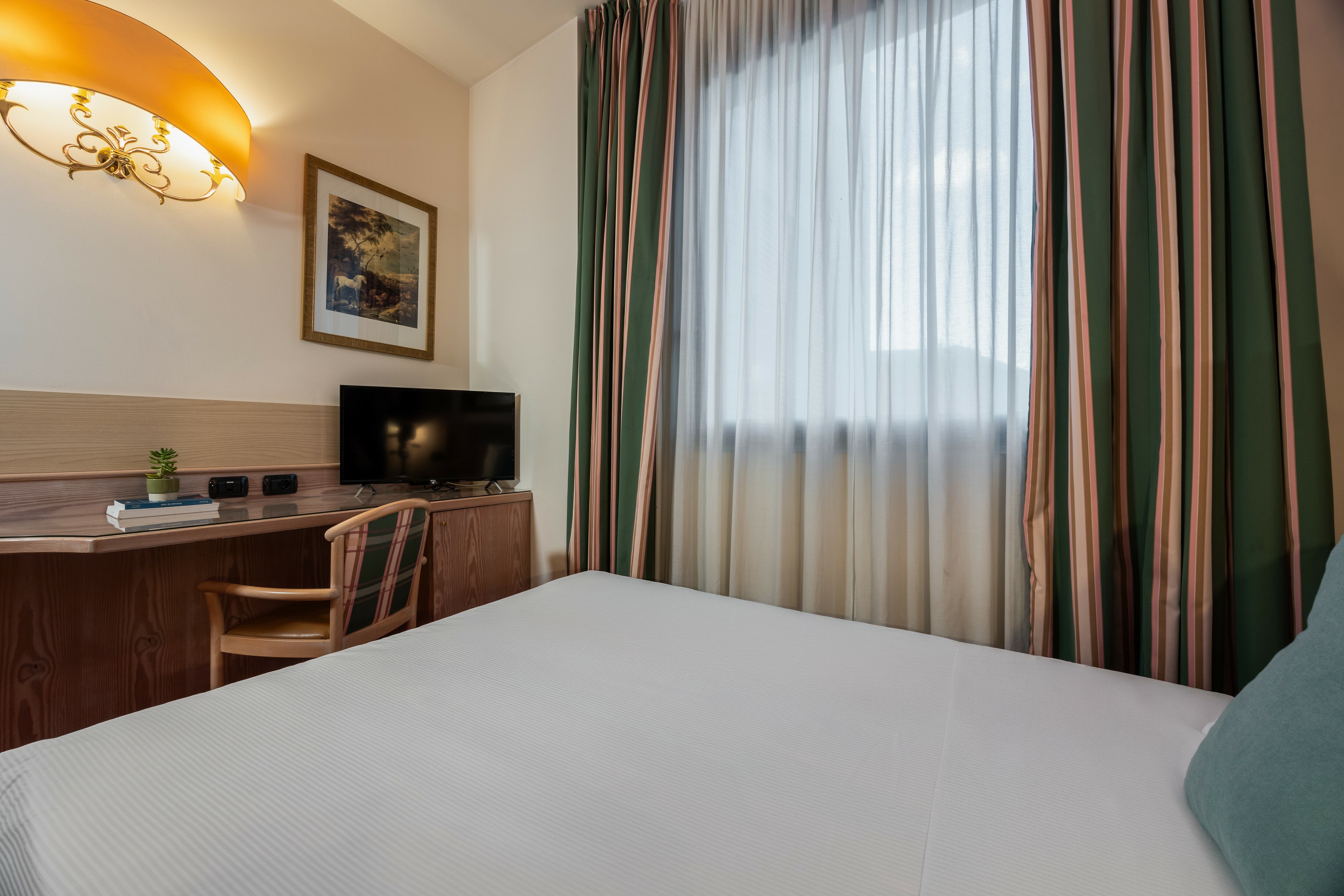 Фото IH Hotels Milano St John Sesto San Giovanni