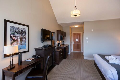 Внешний вид отеля The Old House Hotel & SPA в Куртни, фото 3