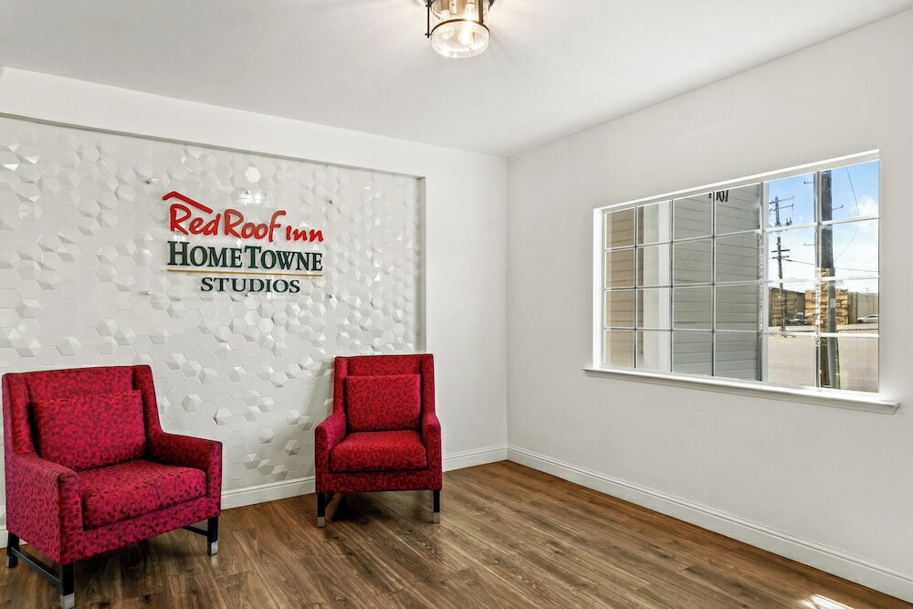 Фото Bonanza Inn & Suites