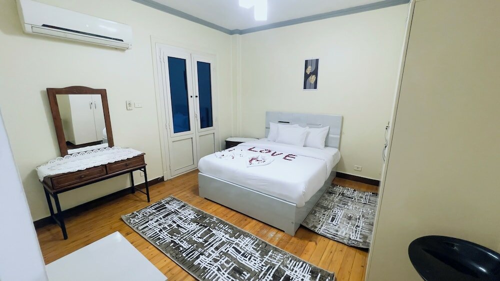 Фото One Season Hostel