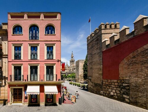 Внешний вид отеля Suites Murillo в Севилье, фото 5