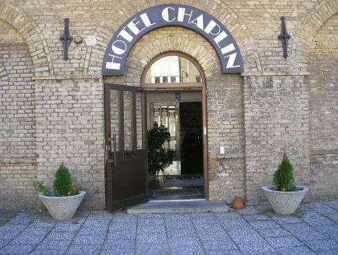 Внешний вид отеля Hotel Chaplin в Ландскруне, фото 1