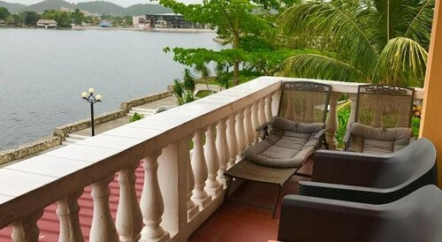 Гостиница Hotel Villa del Lago во Флоресе