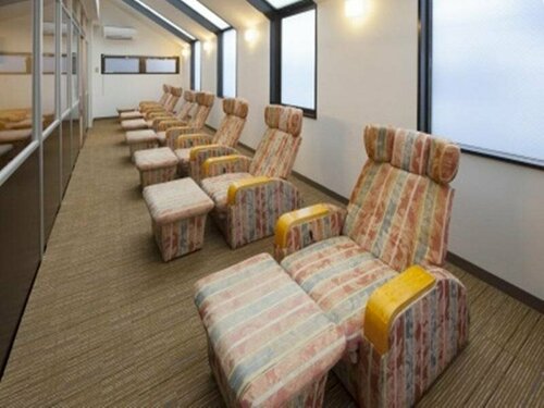 Гостиница Sauna & Capsule Hotel Hollywood - Caters to Men в Префектуре Окаяма