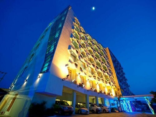 Гостиница Palm Spring Executive Residence в Нейпьидо