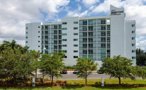 Гостиница Maritime Hotel Fort Lauderdale Cruise Port в Дания Бич
