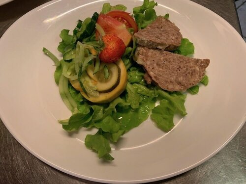 Гостиница Les Gonies в Вильневе-сюре-Ло