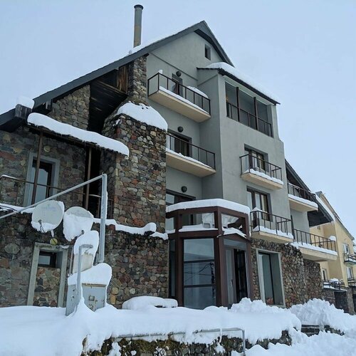 Гостиница White Shino Hostel Gudauri в Гудаури
