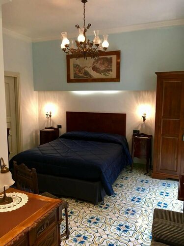 Апартаменты Old Taverna Sorrentina в Сорренто