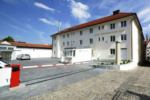 Гостиница Bayerischer Hof во Фрайзинге