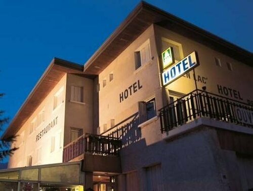 Гостиница Logis Hôtel Eden Lac в Барселоннете