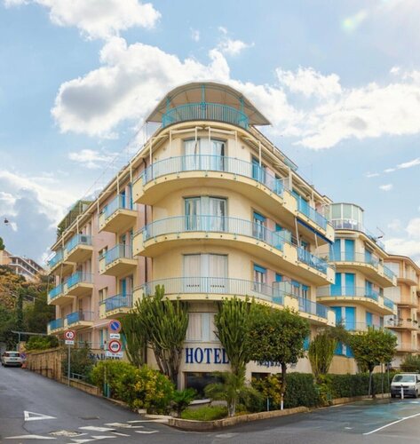 Гостиница Hotel Majestic в Алассио