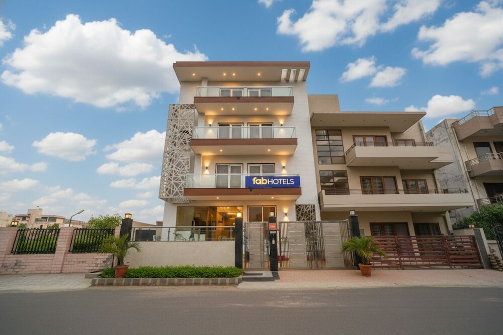 Фото FabHotel NStay 32