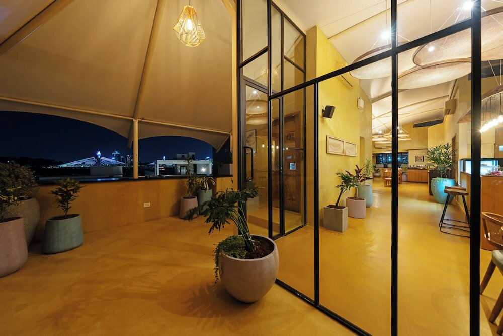 Фото La Serene Hotel