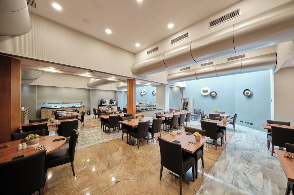 Фото Catalonia Gracia Hotel