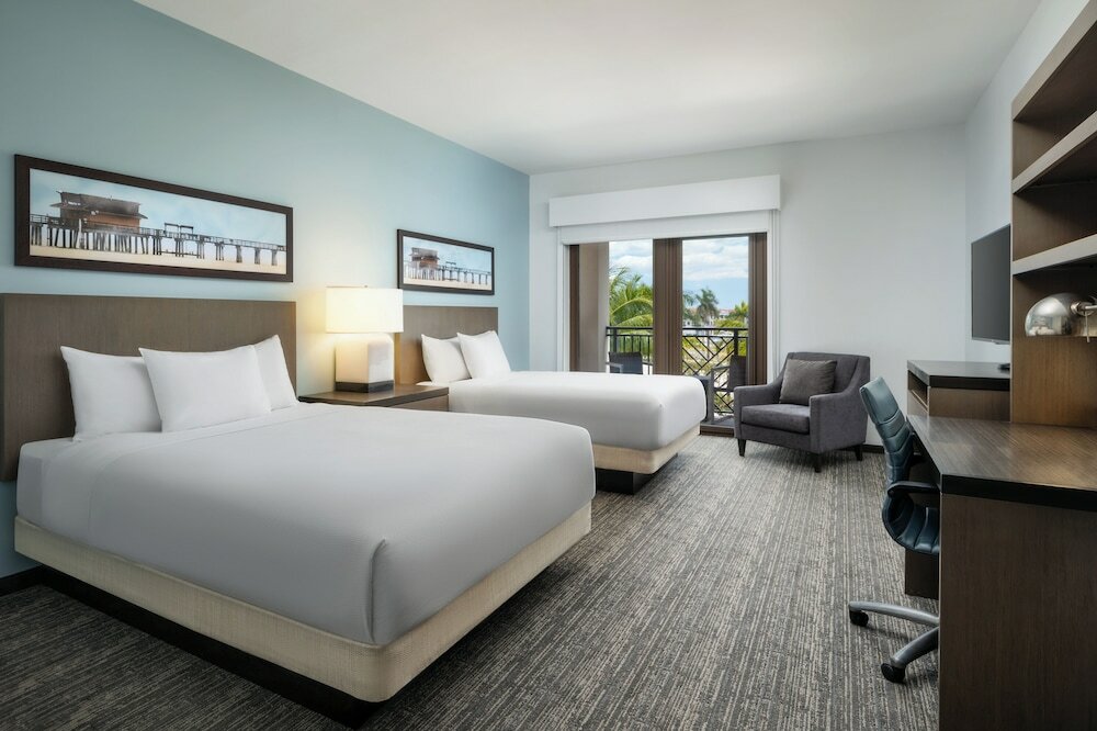 Фото Hyatt House Naples/5th Avenue