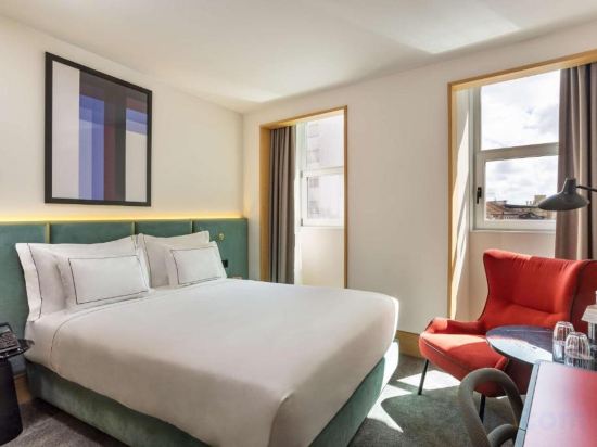 Фото Arts Hotel Porto, Tapestry Collection by Hilton