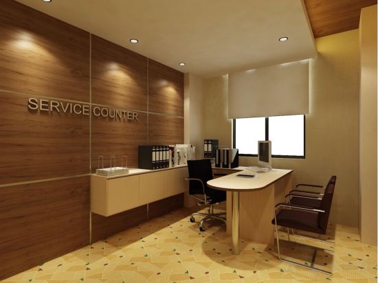 Фото Hallmark Crown Hotel