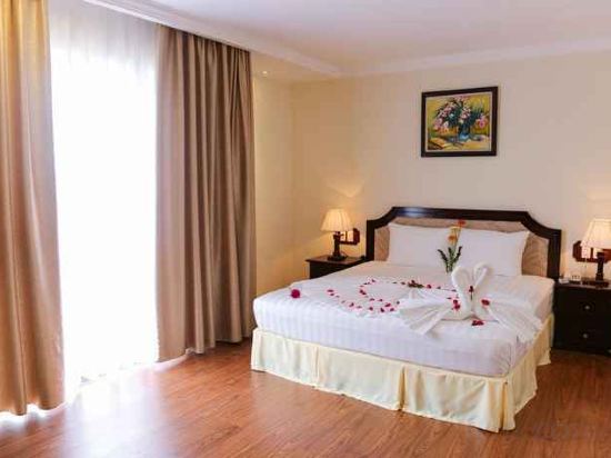 Фото Iris Dalat Hotel