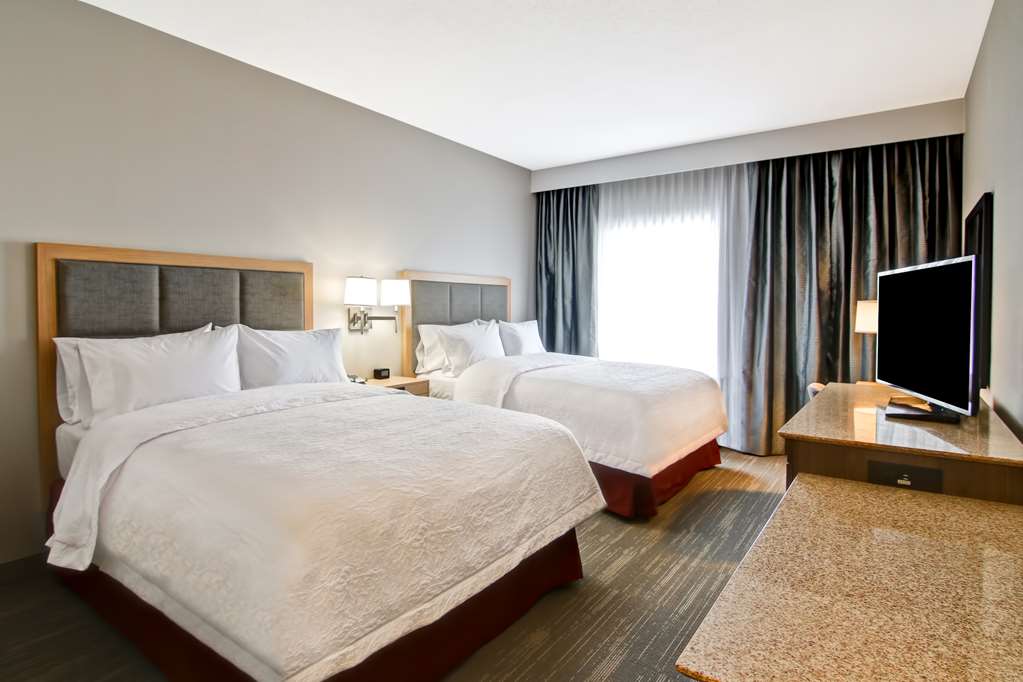 Фото Hampton Inn & Suites by Hilton Grande Prairie