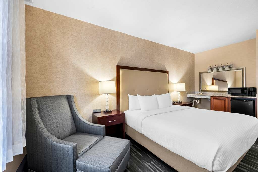 Фото Best Western Plus Abbey Inn