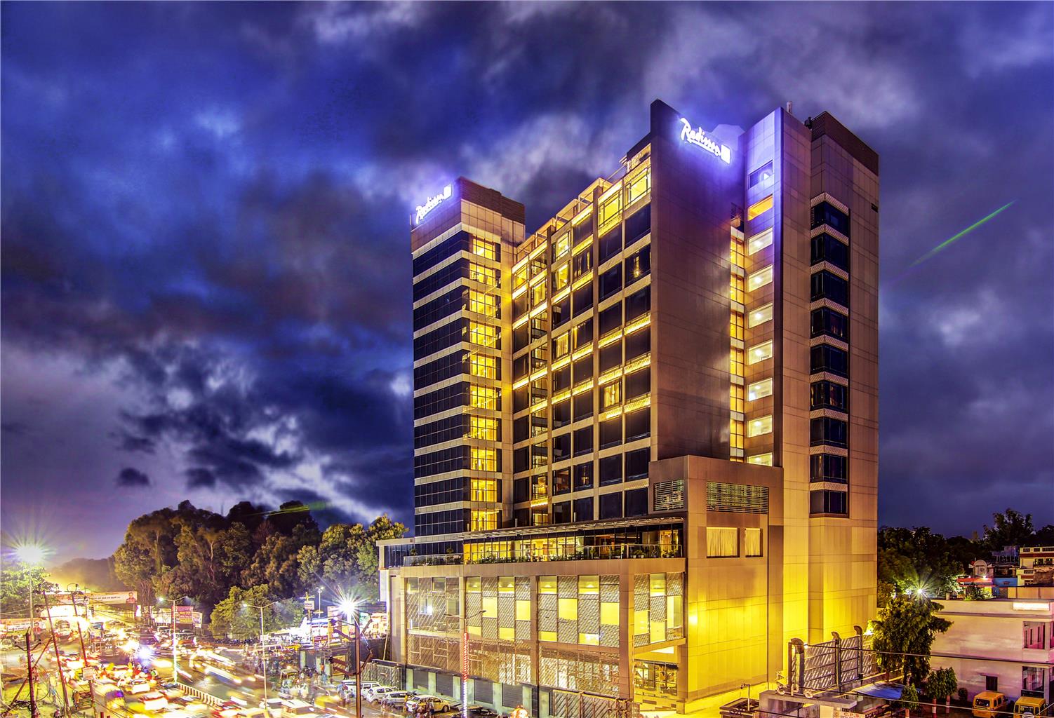 Фото отеля 1