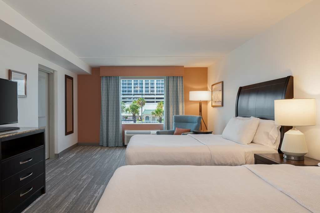 Фото Hilton Garden Inn Daytona Beach Oceanfront