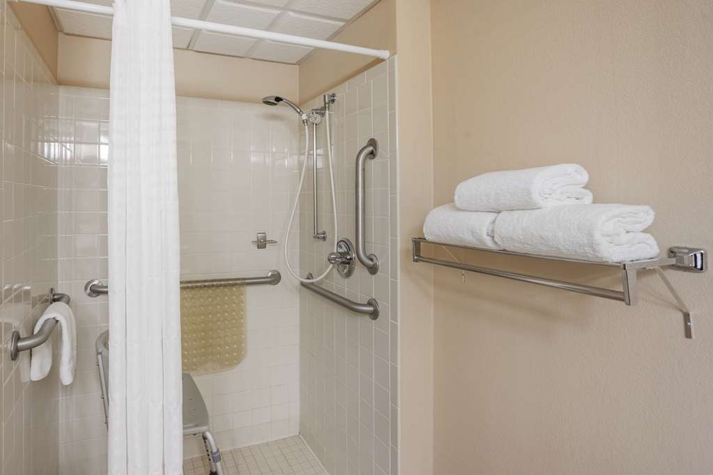 Фото Best Western Inn At Blakeslee-pocono