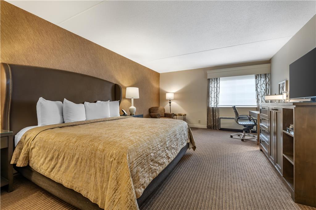 Фото Best Western Plus The Normandy Inn & Suites