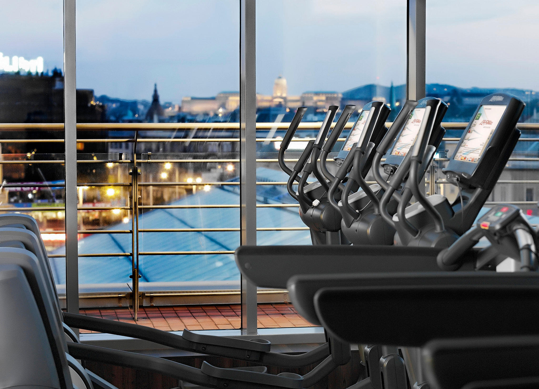 Фото Crowne Plaza Budapest, an Ihg hotel