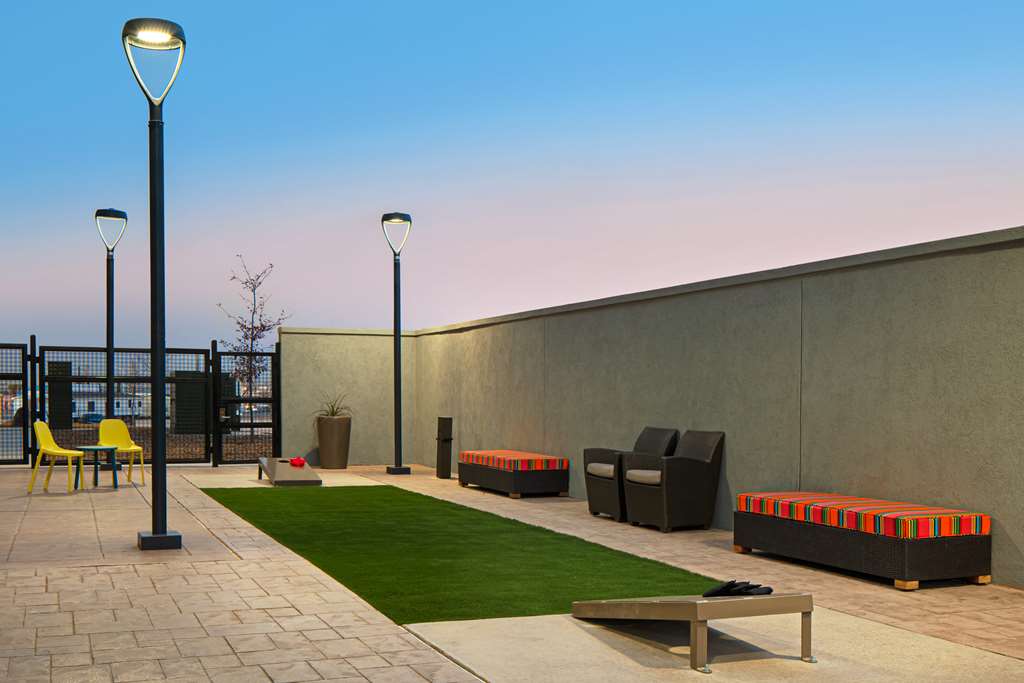 Фото Home2 suites by Hilton Carlsbad