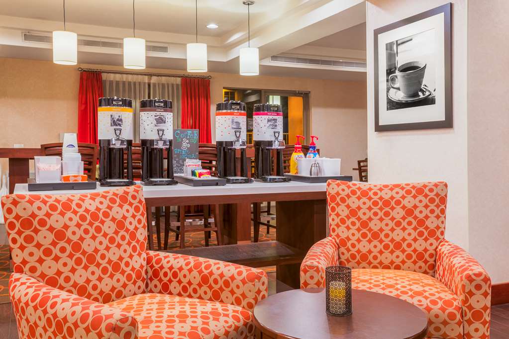 Фото Hampton Inn San Marcos, Ca