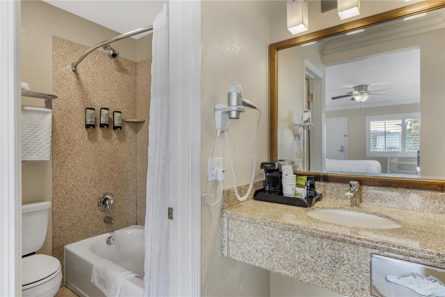 Фото Best Western Tradewinds
