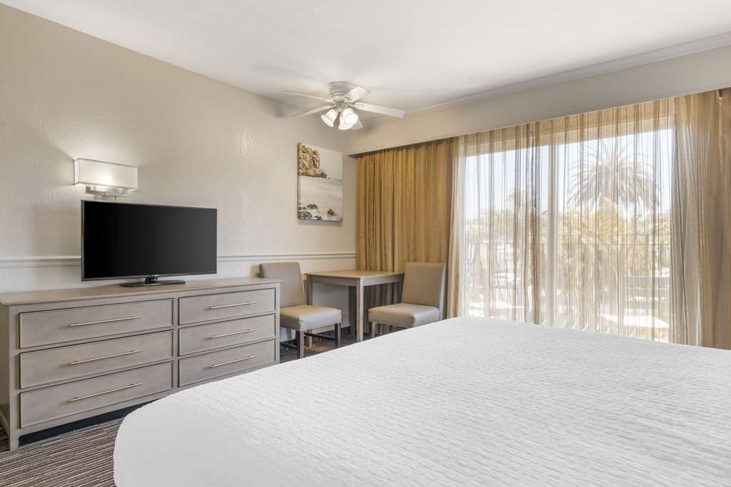 Фото Best Western San Marcos Inn
