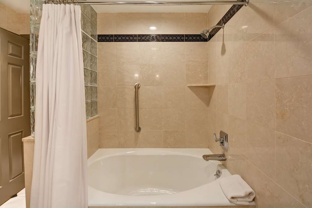 Фото The Cincinnatian Hotel Curio Collection by Hilton