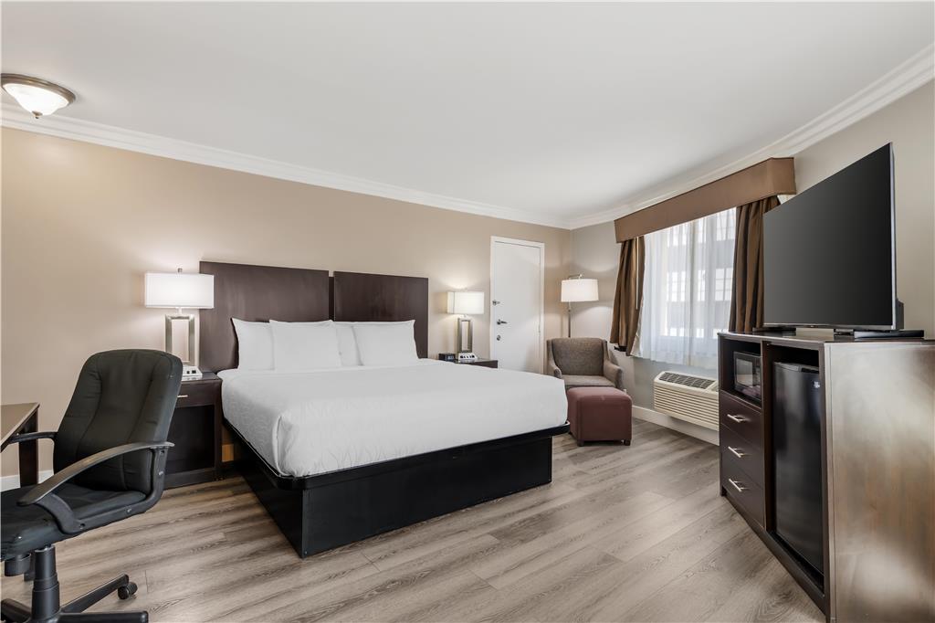 Фото Best Western Plus La Mid Town Hotel