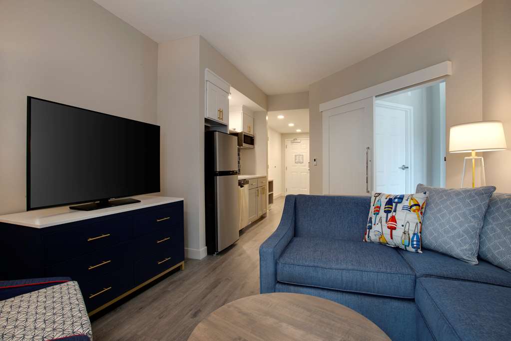 Фото Fenwick Shores, Tapestry Collection by Hilton