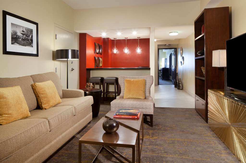 Фото DoubleTree by Hilton El Paso Downtown