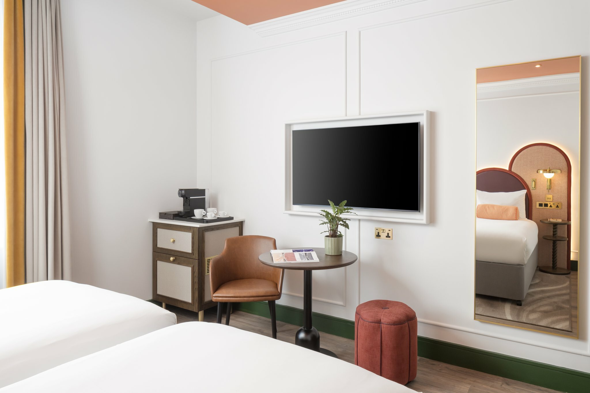 Фото Holiday Inn London - Oxford Circus, an Ihg Hotel