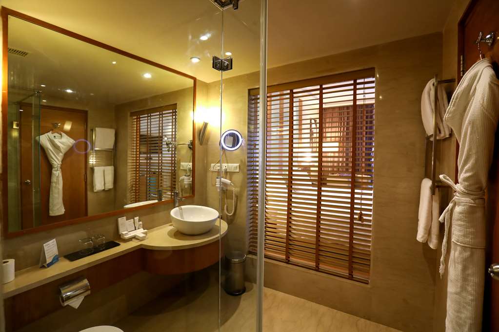Фото Radisson Blu Hotel Chennai City Centre