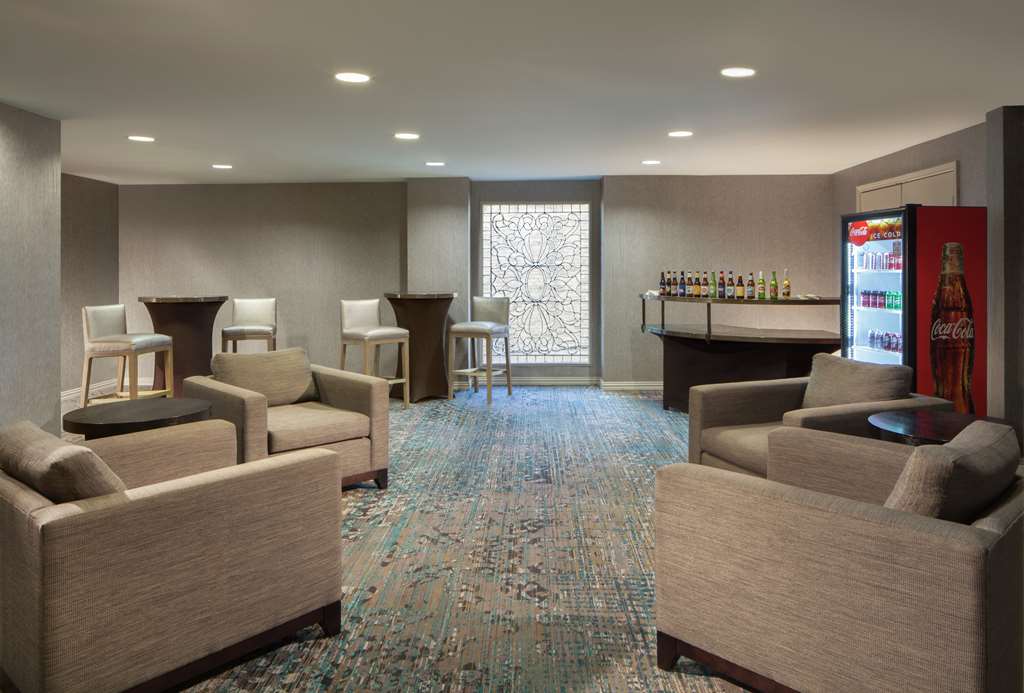 Фото Hilton Garden Inn Austin Downtown