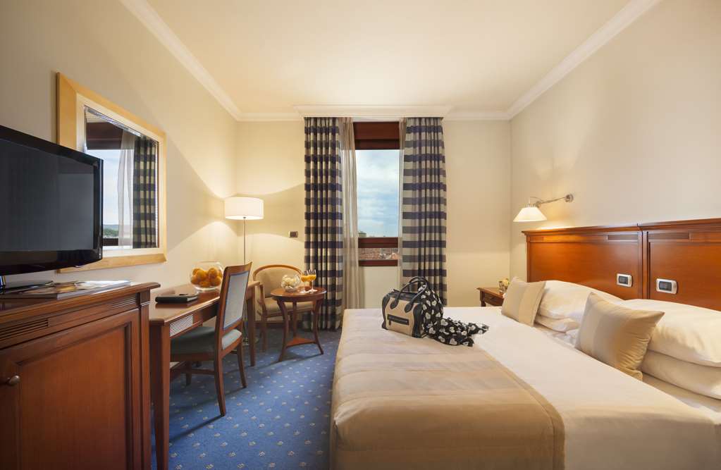 Фото Best Western Premier Hotel Astoria