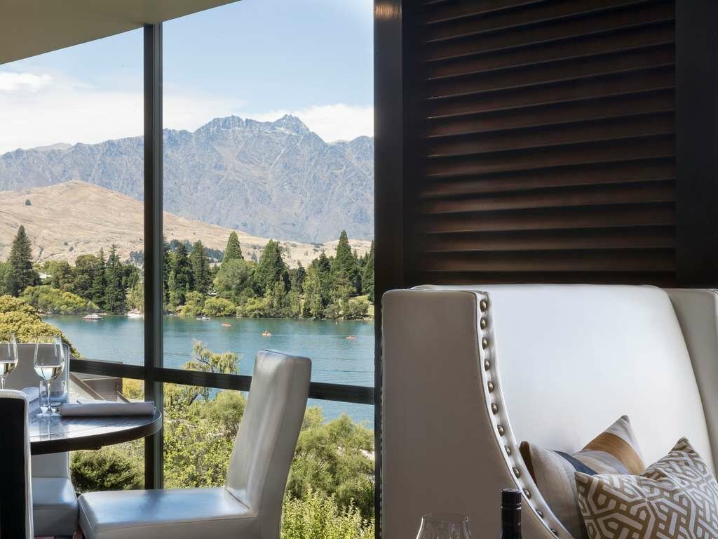 Фото Hotel St. Moritz Queenstown