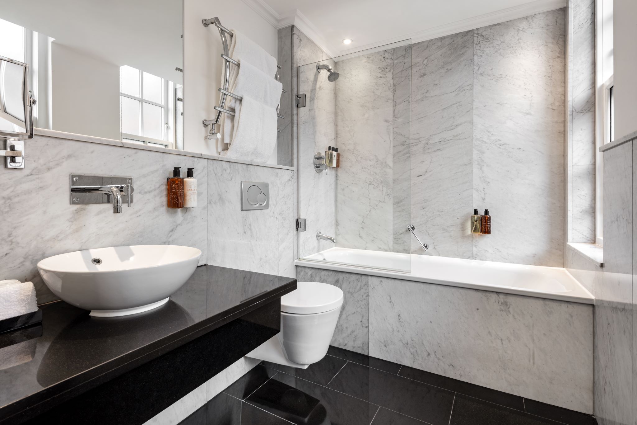 Фото The May Fair, A Radisson Collection Hotel, Mayfair London