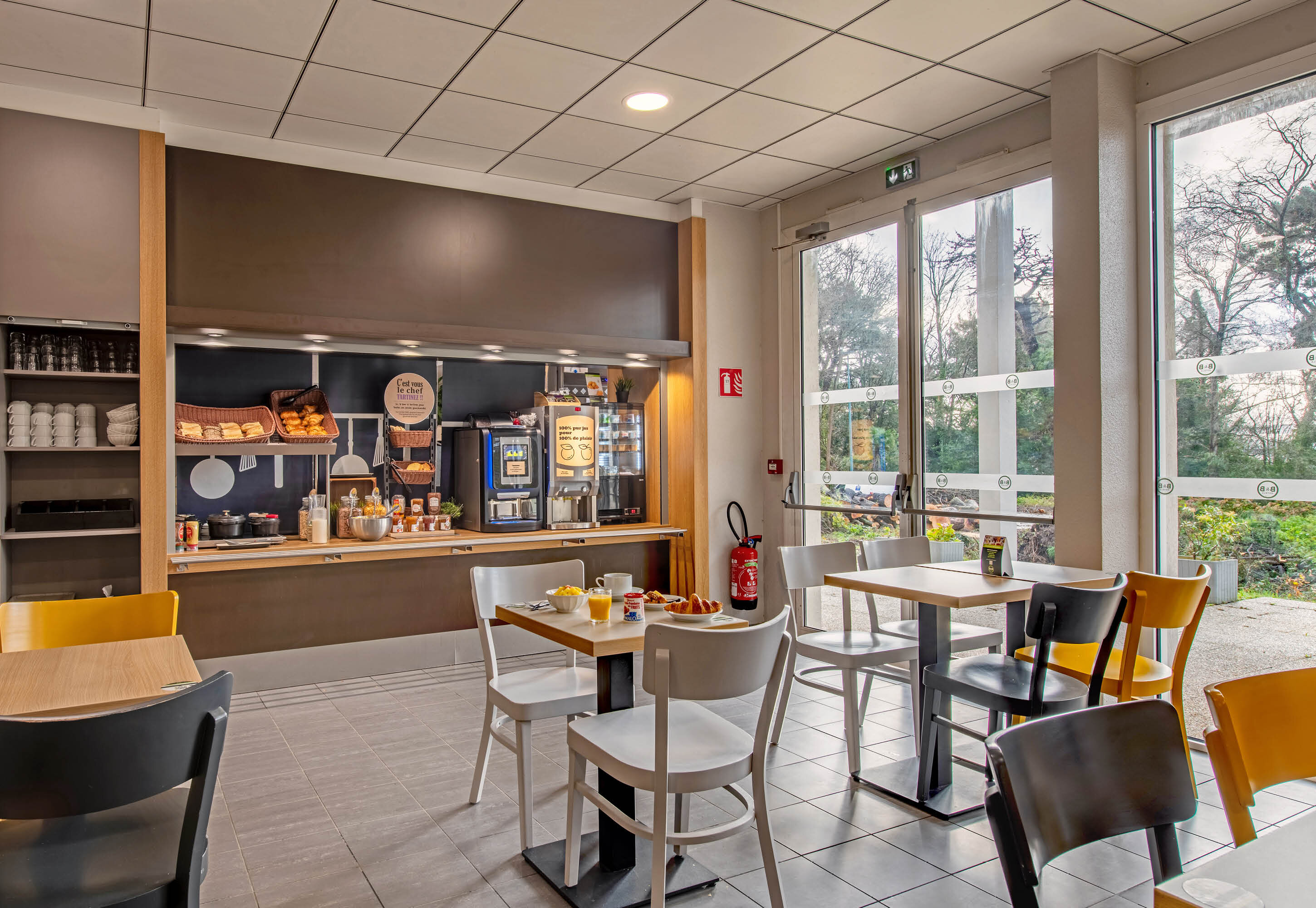 Фото B&b Hotel Brest Port du Moulin Blanc