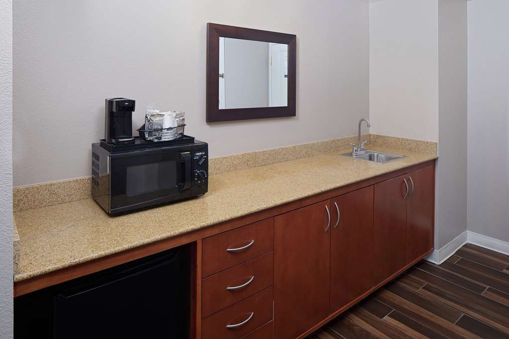 Фото Hampton Inn Louisville Downtown