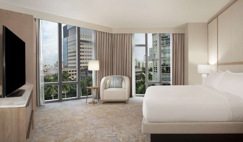 Фото Hilton West Palm Beach